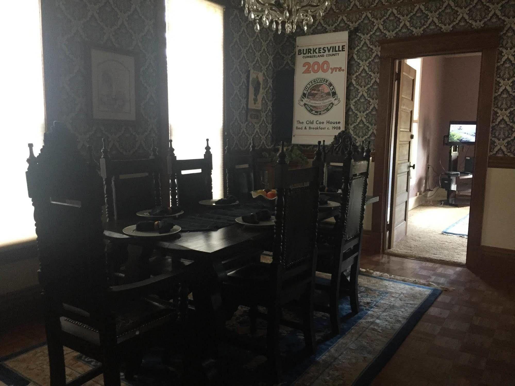 The Old Coe House Hotel Burkesville Esterno foto